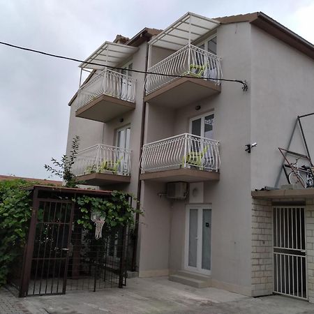 Apartamento Paula&Jo Kaštela Habitación foto